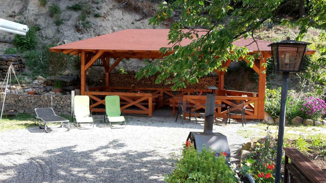 Gaestehaus Gerhardt Schweigen-Rechtenbach Exterior foto